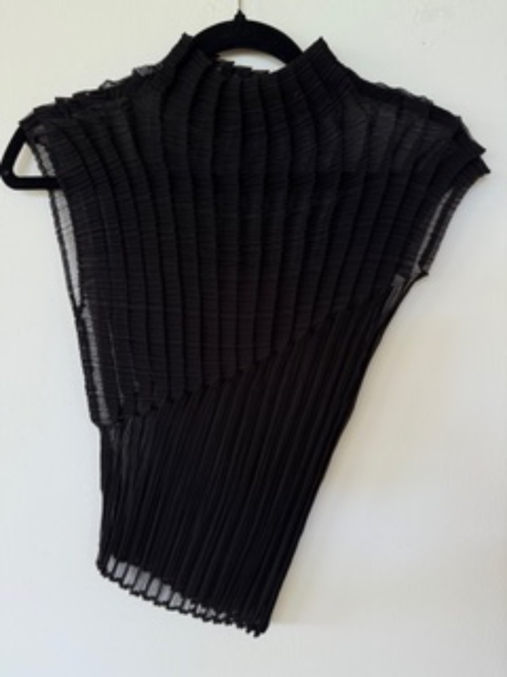 Issey Miyake Sleeveless Mock Turtle Neck